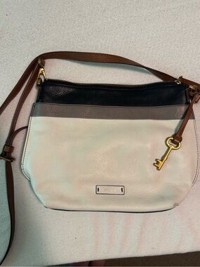 Fossil Tri-Color Leather Crossbody in Black, Gray & Cream with Key Charm